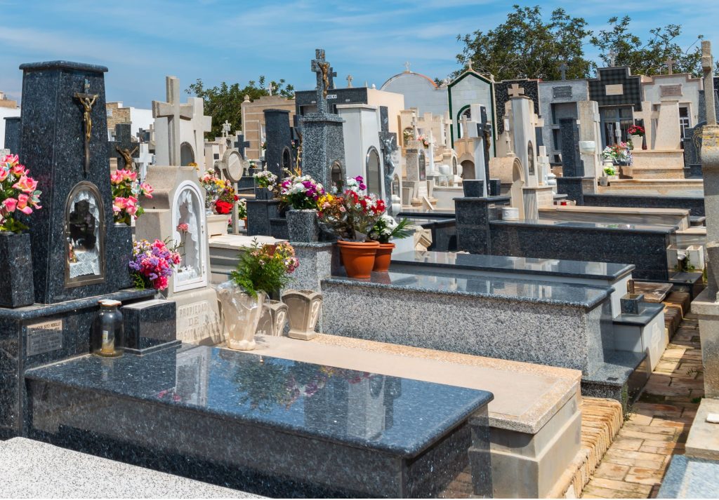 Choisir un monument funéraire à Labry